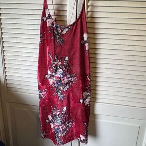 Burgundy Floral Velvet Slip Dress – Strappy Open-Back Detail, Size Small